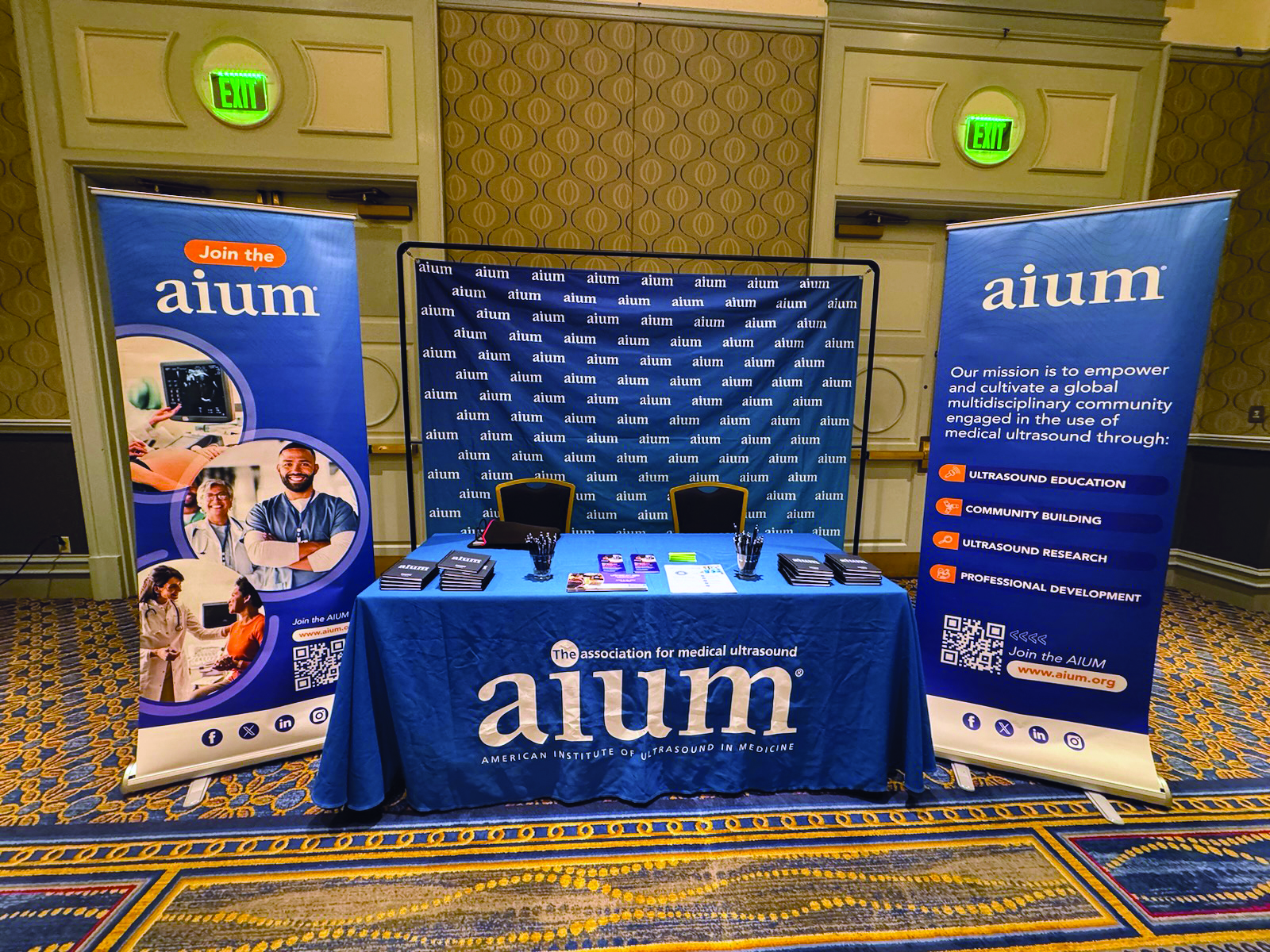 AIUM booth